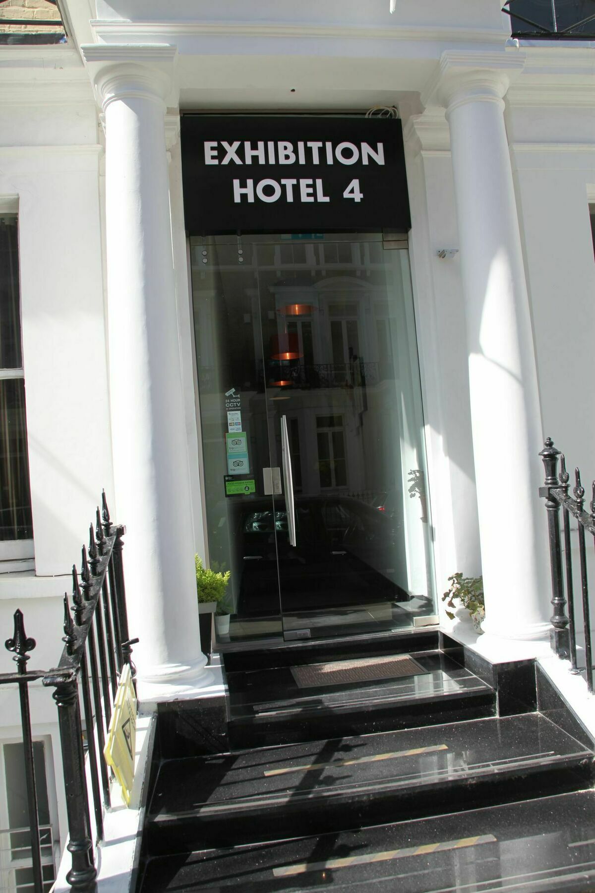 Exhibition Court Hotel 4 Londen Buitenkant foto